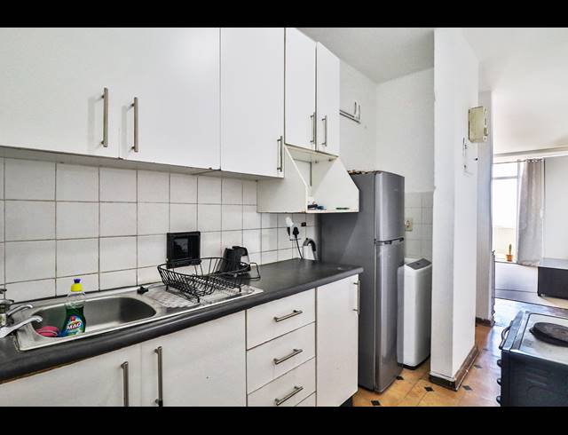 1 BEDROOM APARTMENT FOR SALE IN GQEBERHA CENTRAL